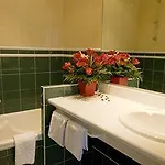 Western Plaisance Hotel 3*