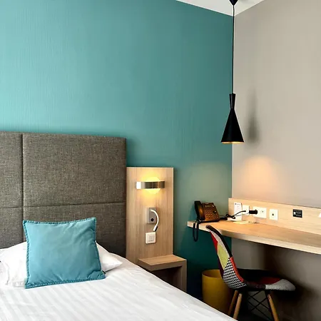 Western Plaisance 3*